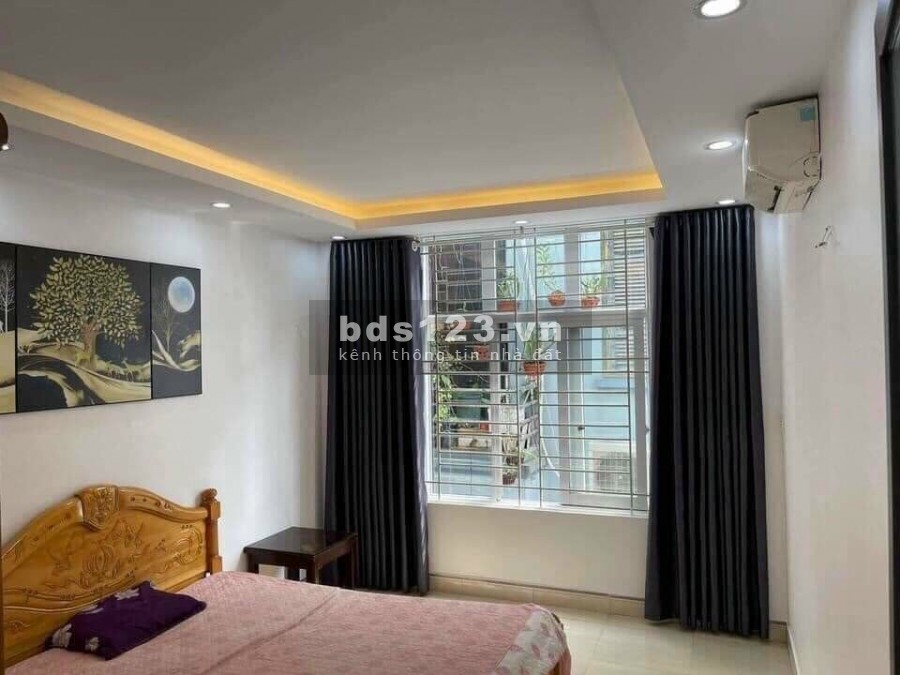 3.68 tỷ ô tô đỗ cửa, nhà đẹp từ ngoài vào trong