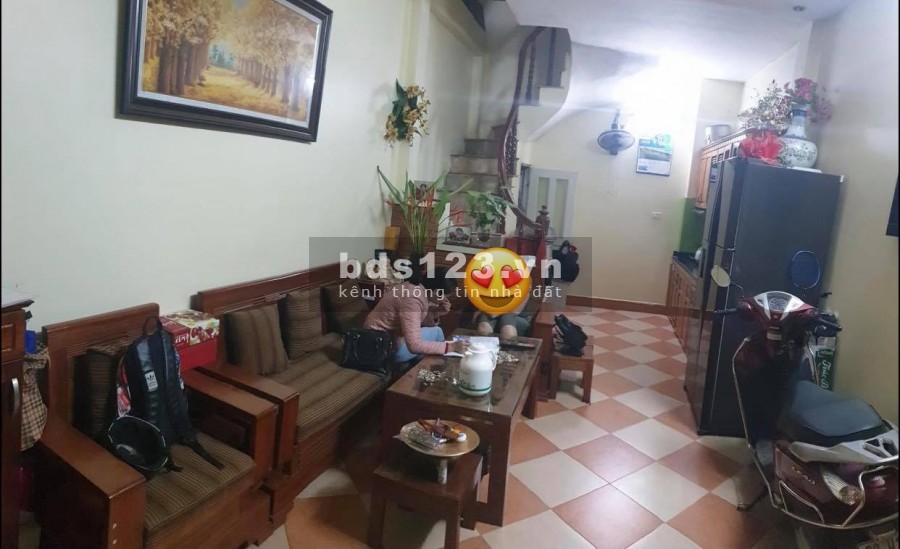 Bán nhà phố Minh Khai,Thêm nước sơn long lanh ở ngay 30m2 x 4 Tầng x MT 4m giá 2.3 tỷ