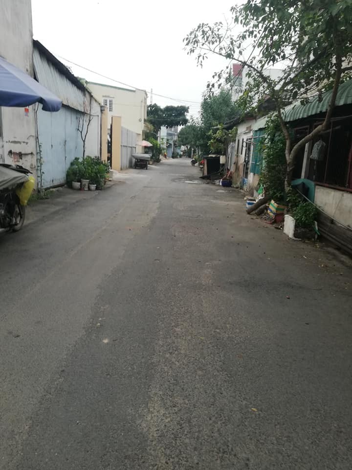 Nhà Nguyễn Ảnh Thủ lô góc 2 mặt hẻm xe hơi xe hơi ngủ trong nhà ngay ngã ba Đông Quang 5 tầng chỉ 5.9 tỷ