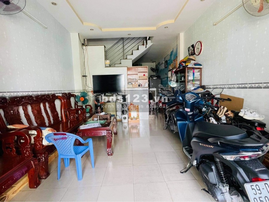 Hẻm 8m KD Thoại Ngọc Hầu Tân Phú 45m2 chỉ 4tỷ4 gần BigC