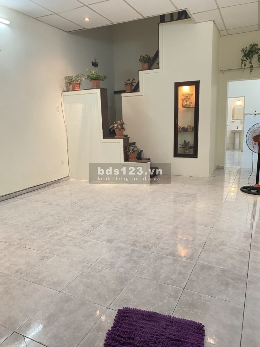 Nhà Lê Văn SĨ 4,5x15, trệt, lầu, 2PN – 13tr