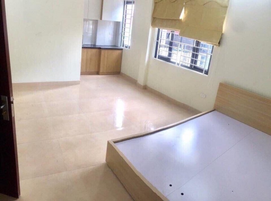 Bán nhà 7 tầng, thang máy ở 155 Cầu Giấy chỉ với 8 tỷ, Liên hệ ngay