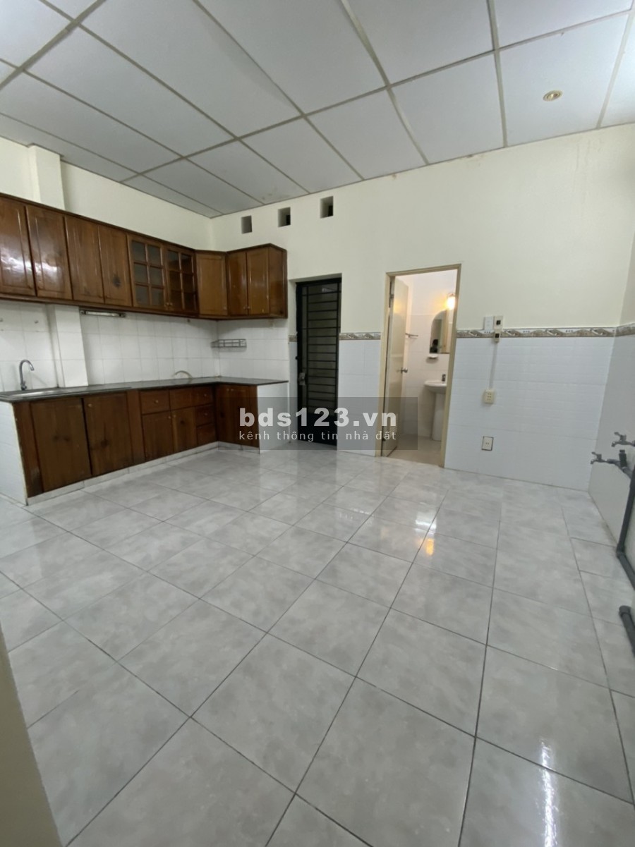 Nhà Lê Văn SĨ 4,5x15, trệt, lầu, 2PN – 13tr