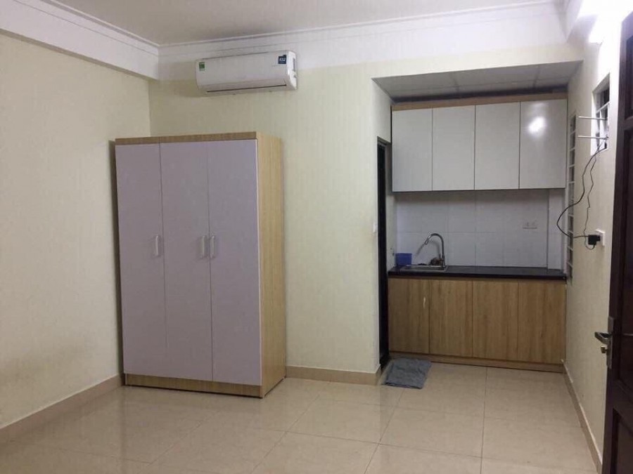 Bán nhà 7 tầng, thang máy ở 155 Cầu Giấy chỉ với 8 tỷ, Liên hệ ngay