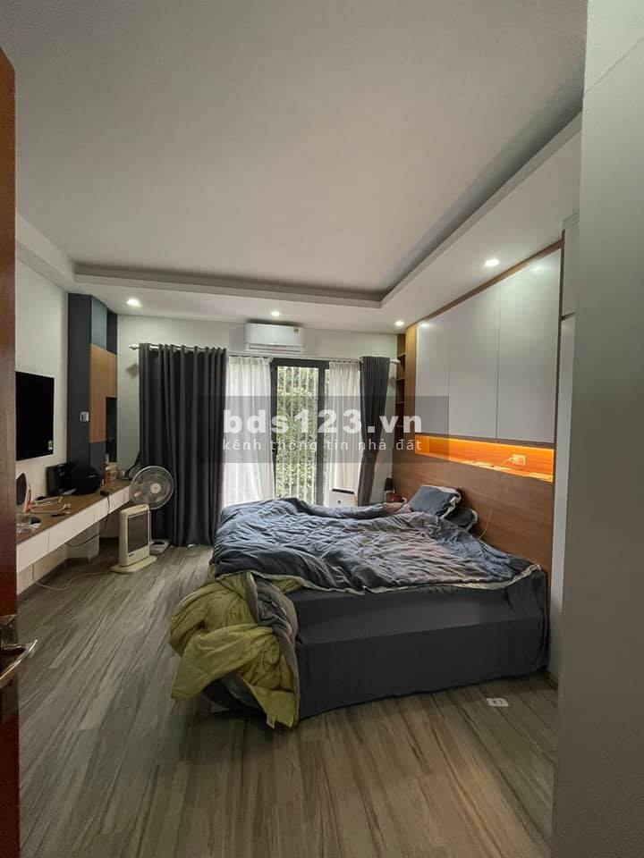 Bán nhà Bồ Đề Long Biên 40m2*5T Lô góc Nhà đẹp Ngõ thông