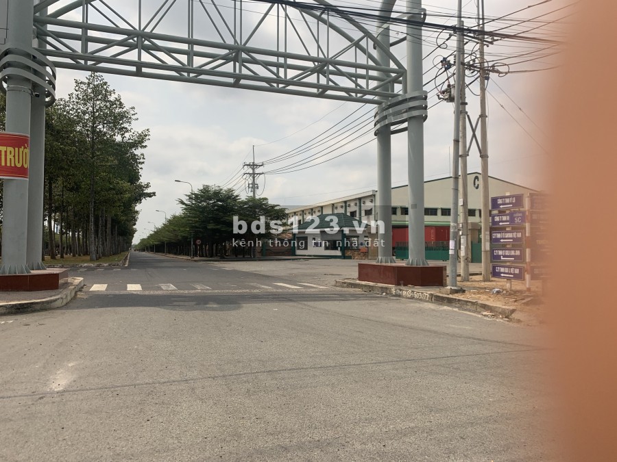 Cần Bán lô đất sào 2117m2 (300 thổ) ở xã Phước Bình, Long Thành, Đồng Nai.