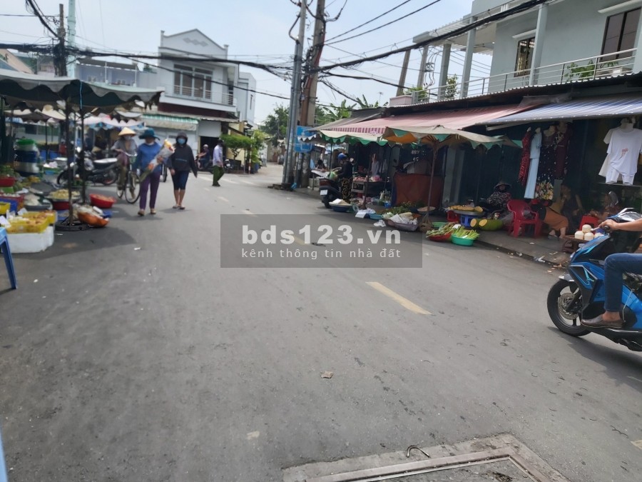 Bán nhà 4.1x30m, mặt tiền chợ Bùi Minh Trực, P5Q8