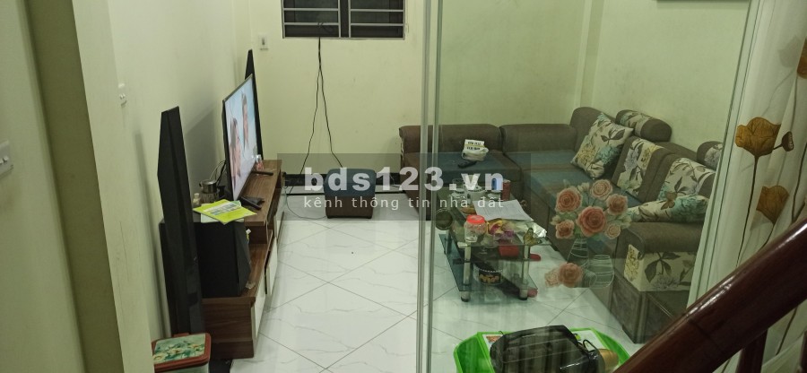 Nhà Đại Mỗ ngõ ô tô qua thông thoáng 36M 4 Tầng hai thoáng cần bán giá rẻ