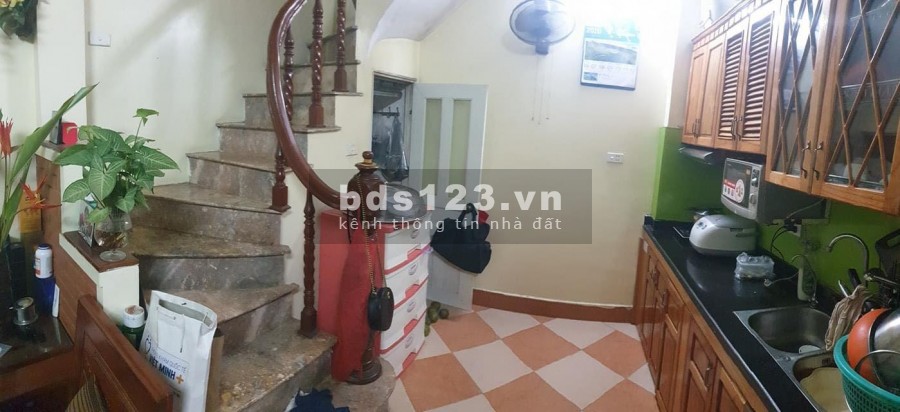 Bán nhà phố Minh Khai,Thêm nước sơn long lanh ở ngay 30m2 x 4 Tầng x MT 4m giá 2.3 tỷ
