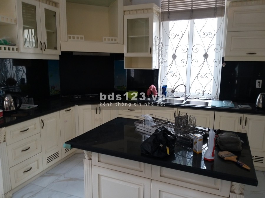 CHO THUÊ VILLA 10X20M HẦM TRỆT 2 LẦU SÂN THƯỢNG 4PN FULL NT THẢO ĐIỀN QUẬN 2