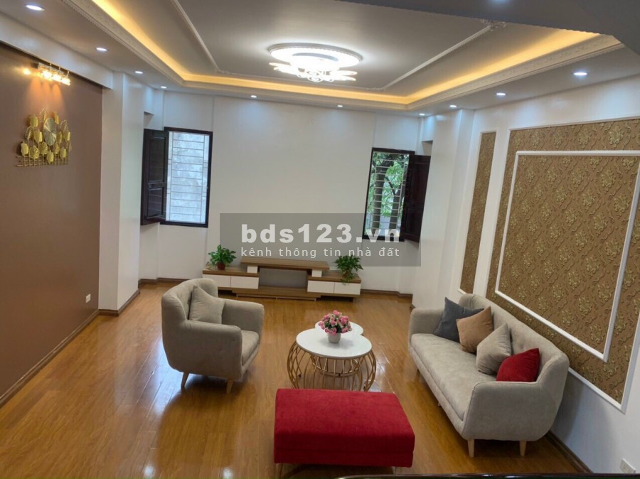 Bán nhà phố Hàn Thượng, TP Hải Dương, 4 tầng, 96.7m2, mt 4.74m, chỉ 3 tỷ 320 tr