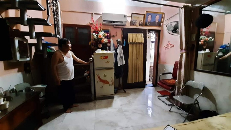 Bán nhà phố cổ, Hoàn Kiếm. Hiếm có khó tìm, nhà nhỏ xinh có gác lửng, chưa đến 1 tỷ.
