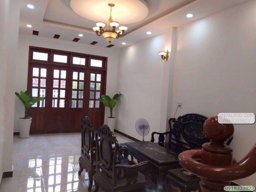 Kẹt vốn Bán Nhà 32/8C Ông Ích Khiêm, Phường 13, Quận 11, nhà đẹp 4PN, 4WC, 3 Tầng, giá 3 tỷ 9