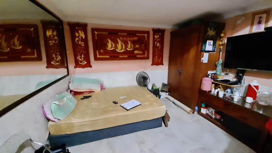 Bán nhà phố cổ, Hoàn Kiếm. Hiếm có khó tìm, nhà nhỏ xinh có gác lửng, chưa đến 1 tỷ.