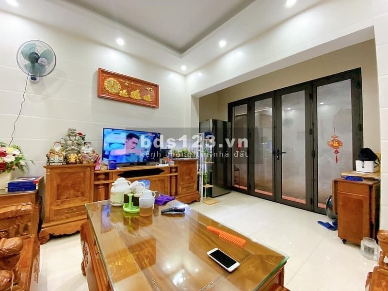Siêu phẩm nhà bán đường Ngô Gia Tự, phường 04, Quận 10, 39m2 giá 5tỷ4 TL