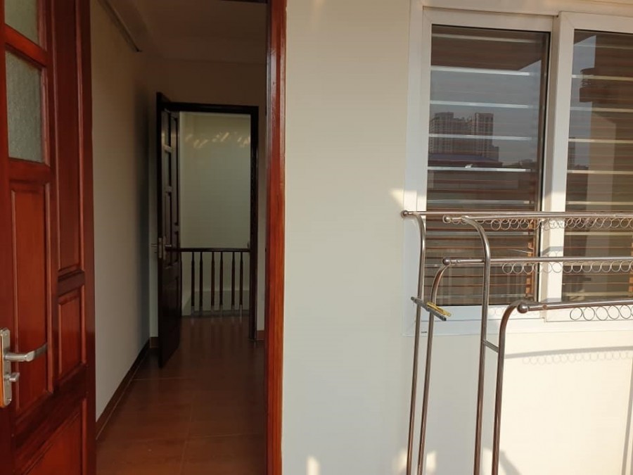 Bán gấp nhà Giáp Bát, P.lô, tặng nội thất, DT 48m, 4 Tầng, chỉ 3.1 tỷ.