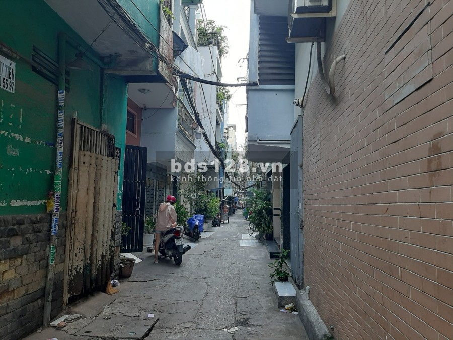 NHÀ MỚI XÂY! HXH, CAO ĐẠT, P.1, Q.5, 5 tầng, 3 x 8.5, giá 6.4 tỷ