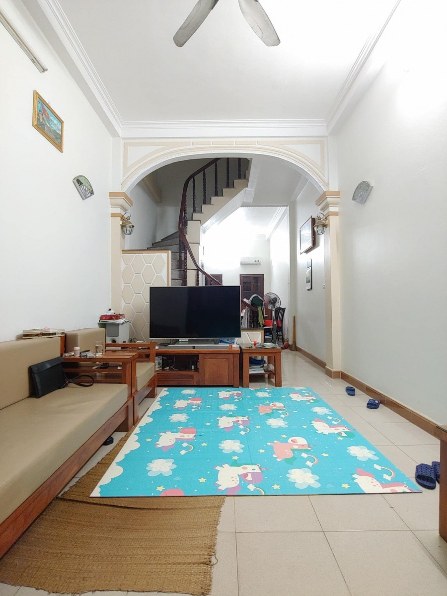 BÁN NHÀ PHÂN LÔ HOÀNG QUỐC VIỆT, 55M X 4T, 2 MẶT NGÕ, NHỈNH 6 TỶ