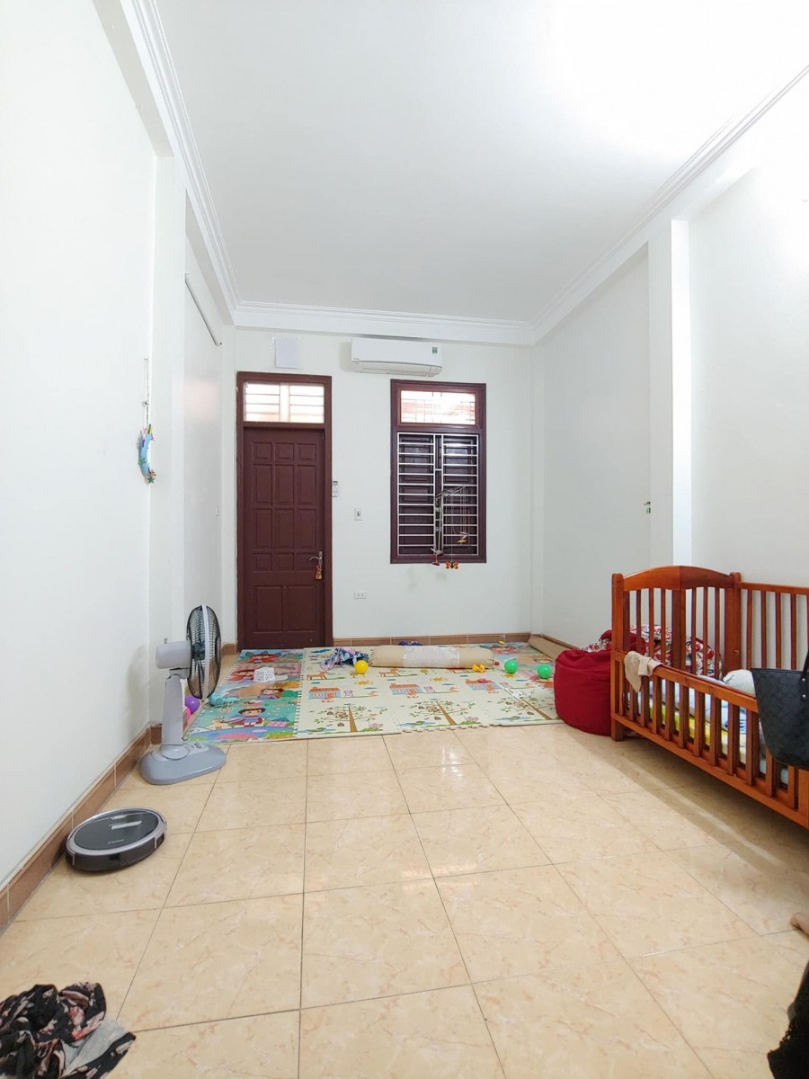 BÁN NHÀ PHÂN LÔ HOÀNG QUỐC VIỆT, 55M X 4T, 2 MẶT NGÕ, NHỈNH 6 TỶ