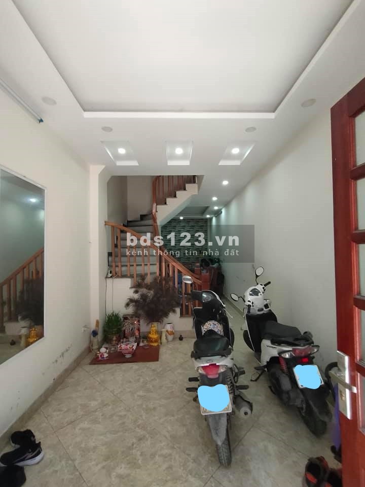 HOÀNG LIỆT Ô TÔ ĐỖ CỬA, KINH DOANH NHỎ 4 TẦNG, 34M2 GIÁ 3.2 TỶ