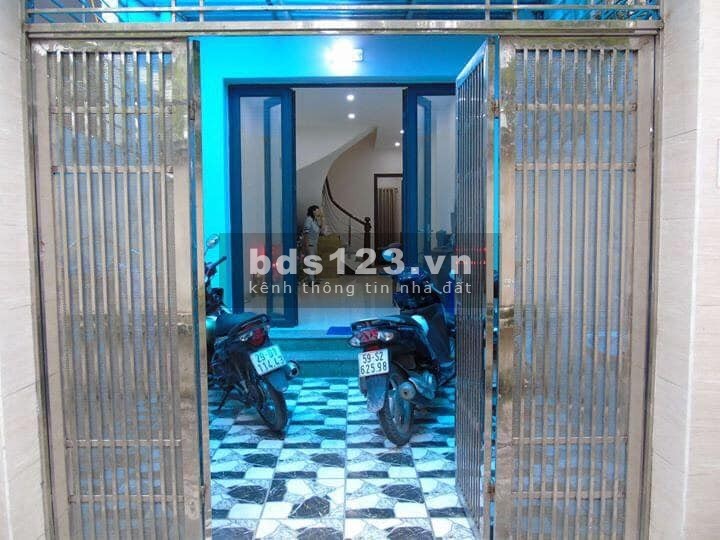 Bán nhà Nguyễn An Ninh phân lô 2 nhà ra phố