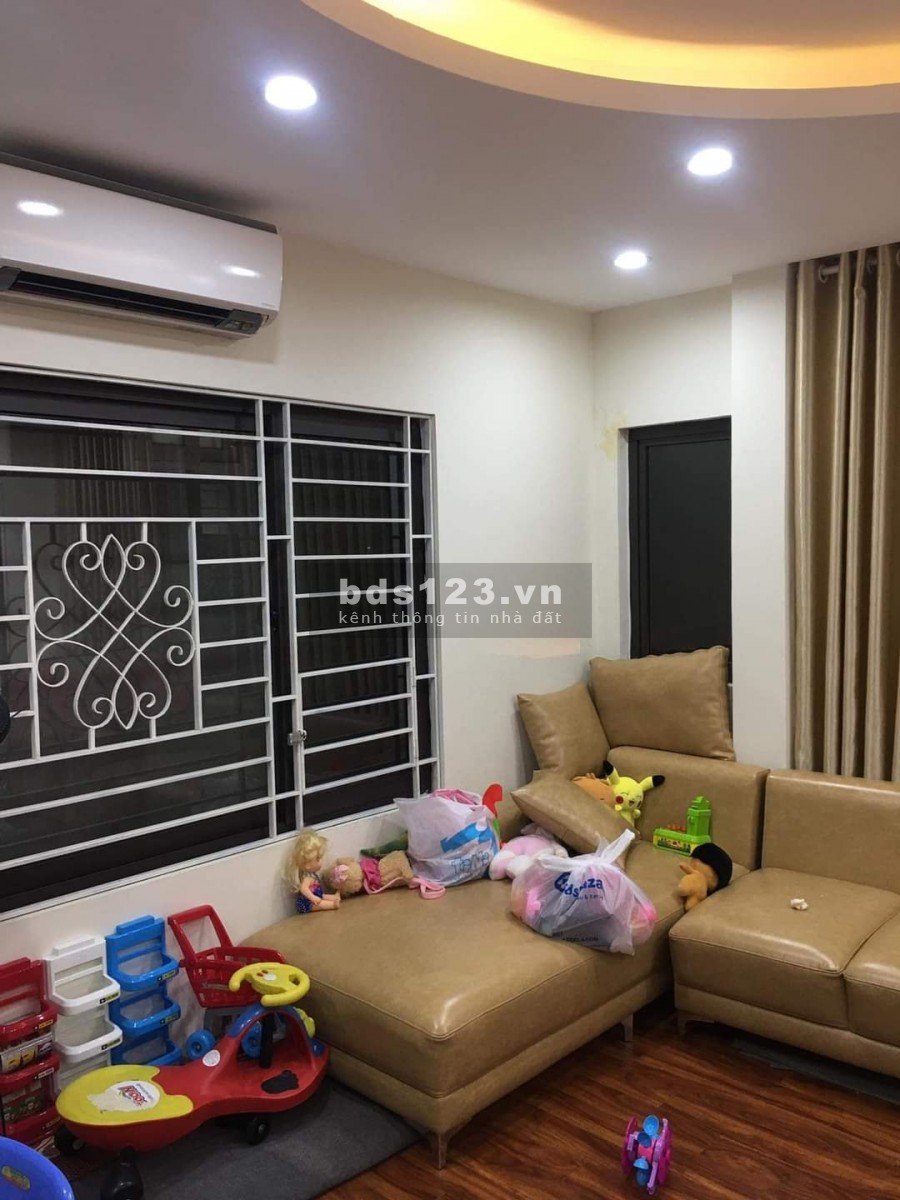 Bán nhà phố bùi xương trạch 26mx 5t, oto , kinh doanh, giá 3,7 tỷ lh 0985026769
