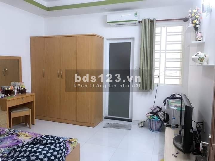 Bán nhà Q12 gần Thống Nhất Gò Vấp, 3 lầu, 4 phòng ngủ, giá 4 tỷ 9