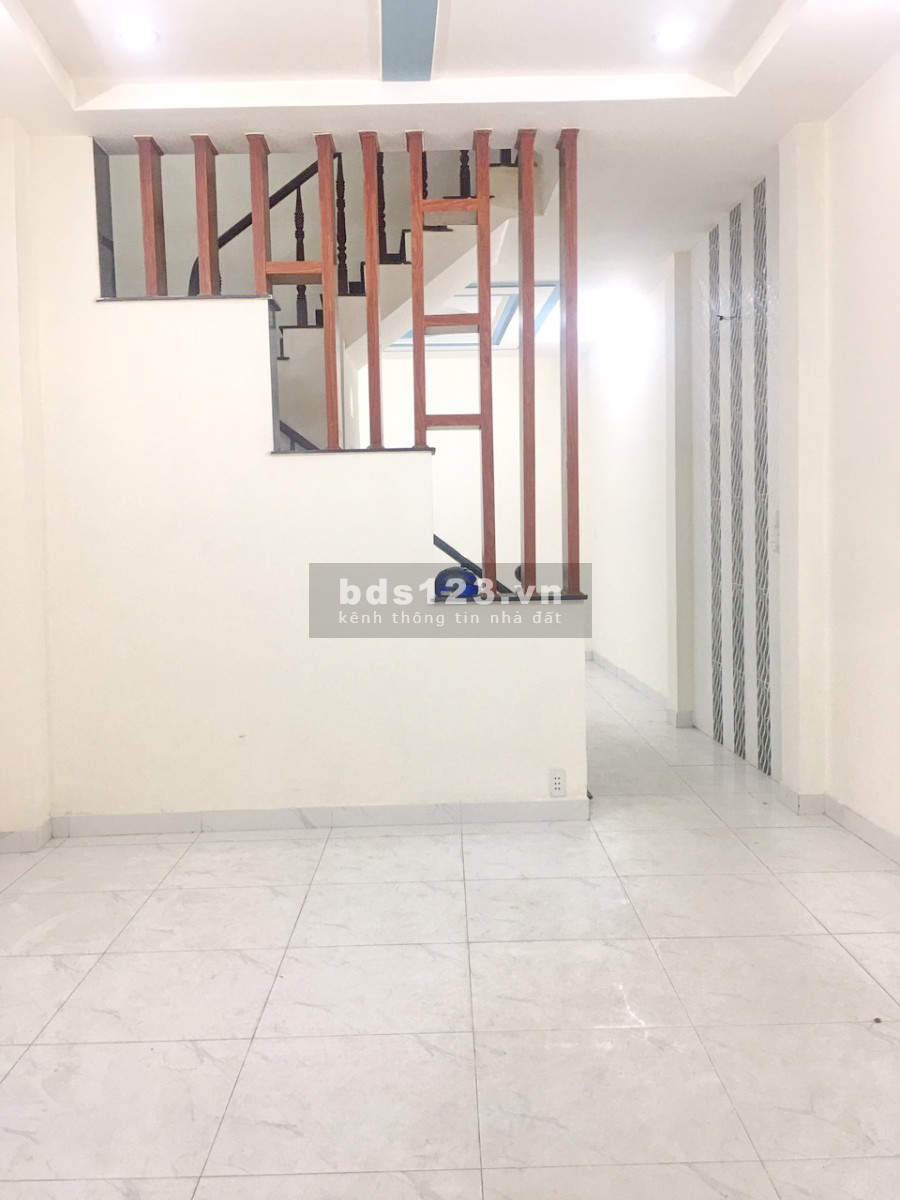Cho thuê nhà mới 2 lầu hẻm xe hơi 141 Tám Danh Phường 4 Quận 8