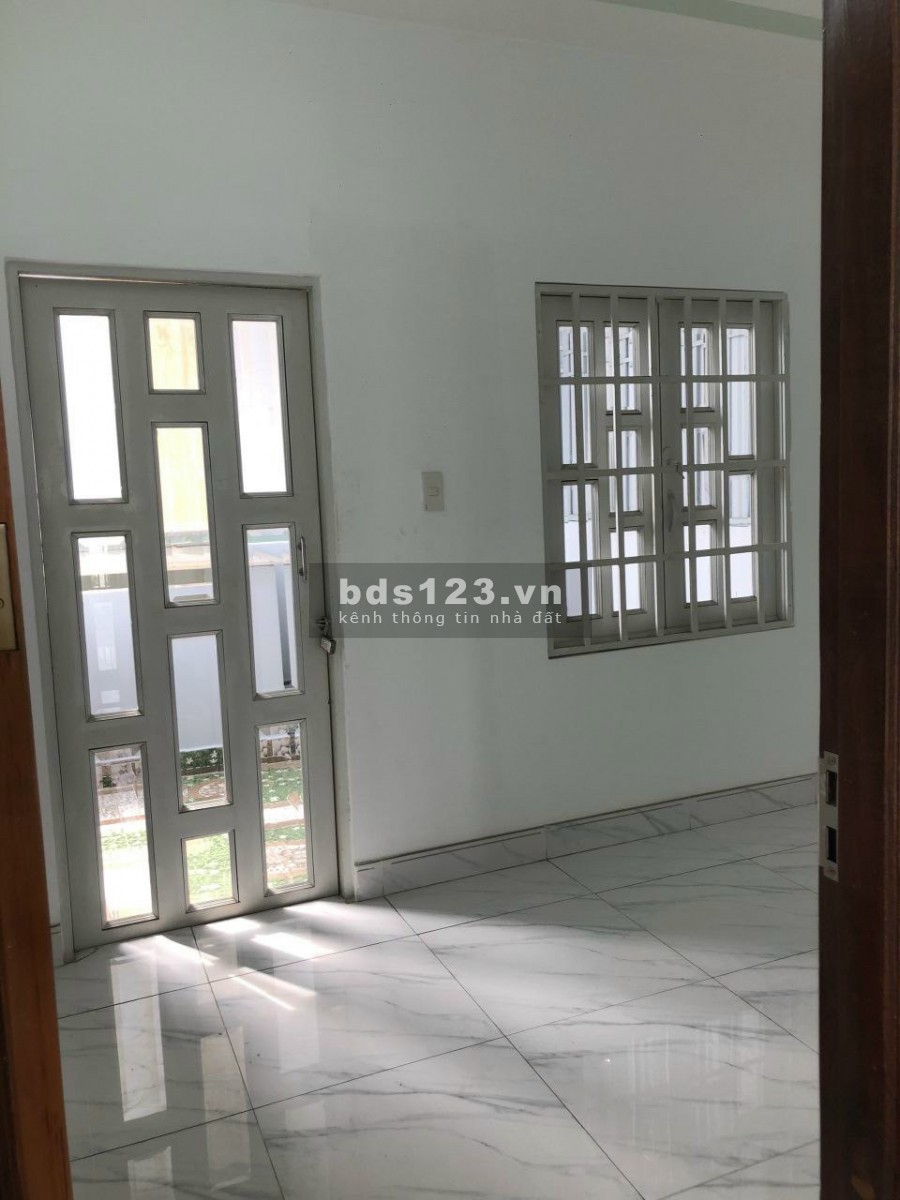 Nhà cho thuê nguyên căn đường Phan Sào Nam Phường 11 Tân Bình - Gần chợ, công viên (5x23m - trệt 2 lầu)