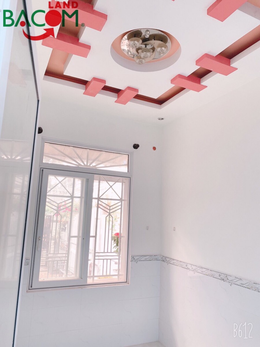 BÁN NHÀ 2MT, SHR DT: 163m2, P. TRẢNG DÀI CHỈ 3.450 TỶ