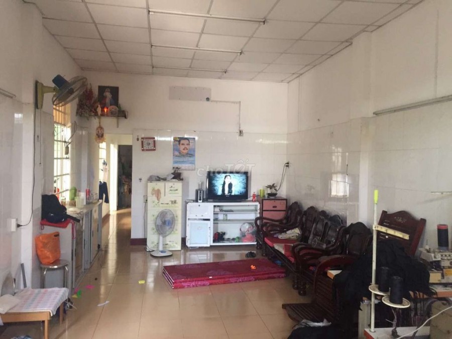Chính chủ cho thuê nhà, sân vườn Quận 9, khu dân cư hiện hữu đông đúc