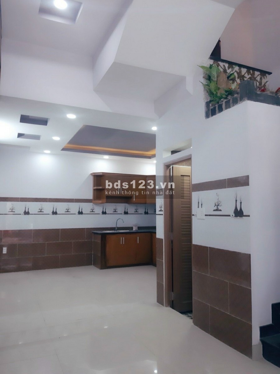 Bán nhà 168/ Lê Trọng Tấn 4x14m 1 lầu đẹp như hoa hậu