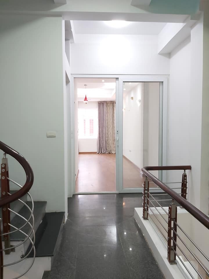mặt phố lụa vạn phúc ( 110m X 8 ) 19.5 tỷ có thương lượng- thang máy chạy vù vù