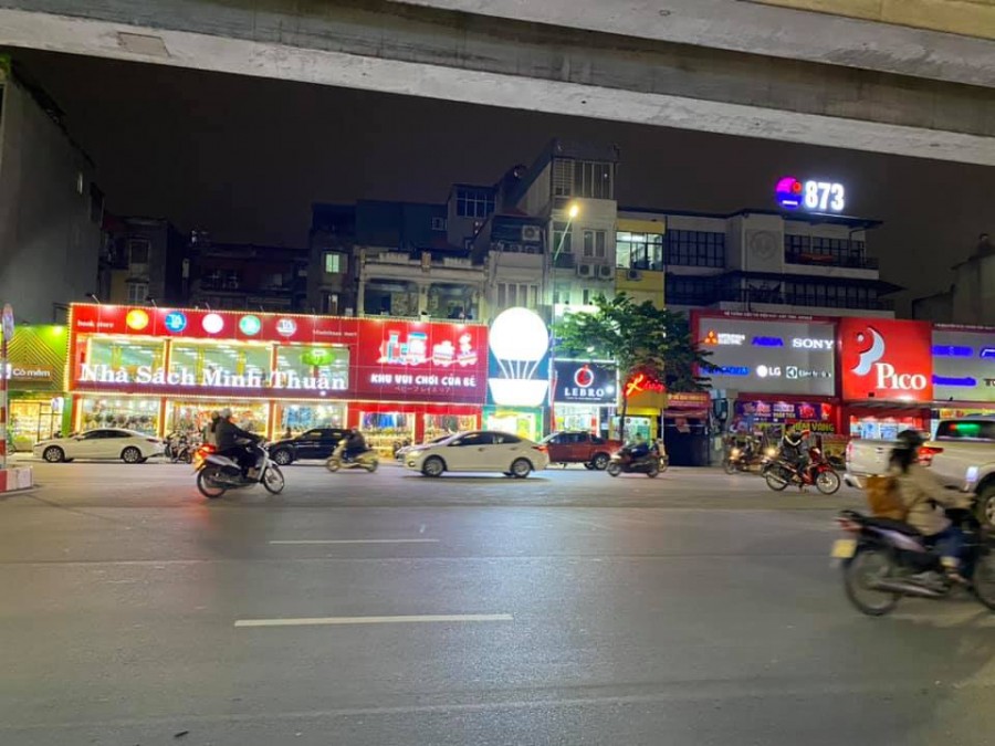 mặt phố lụa vạn phúc ( 110m X 8 ) 19.5 tỷ có thương lượng- thang máy chạy vù vù