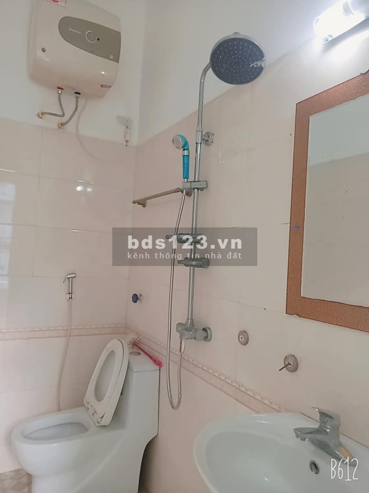BÁN NHÀ BỒ ĐỀ 5 PHÚT SANG PHỐ CỔ KINH DOANH LÔ GÓC GARA Ô TÔ KINH DOANH ĐỈNH, THOÁNG Ở SƯỚNG
