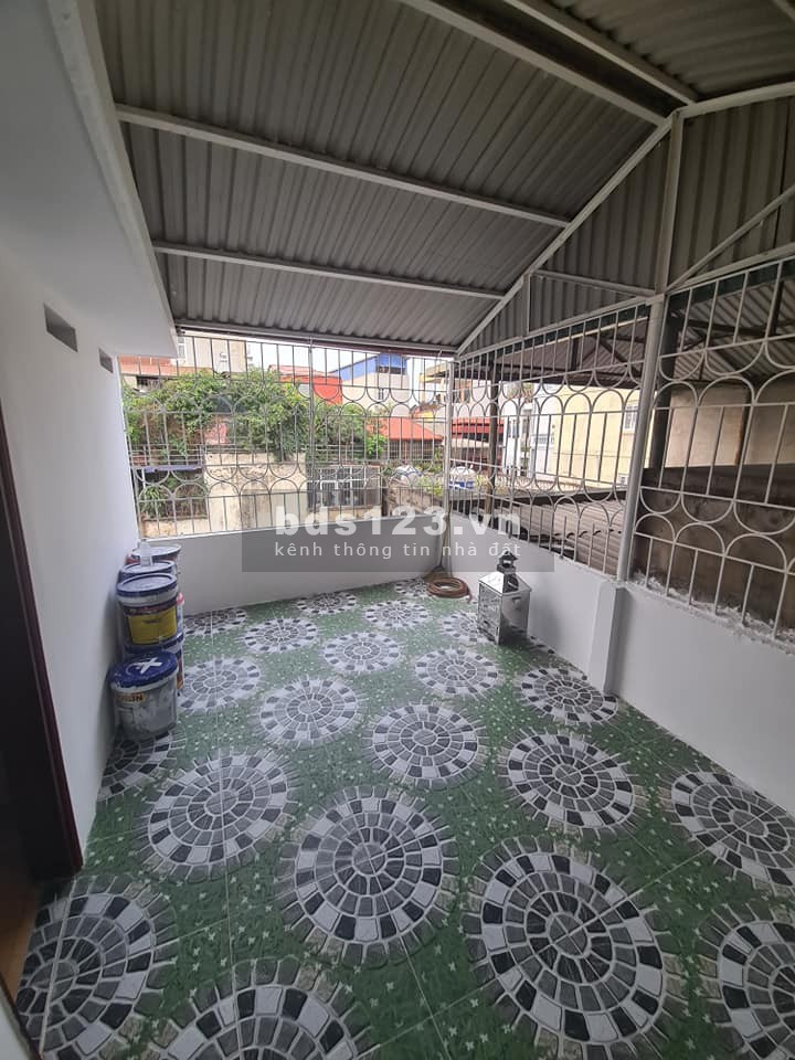 CHỈ 3.95 tỷ có nhà 41m2 HOÀNG QUỐC VIỆT 50M ra phố