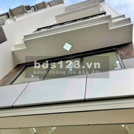 Nhà mới 31m2* 4T* 3PN* 1,65 tỷ cách mặt phố Xốm 30m, ngõ thông
