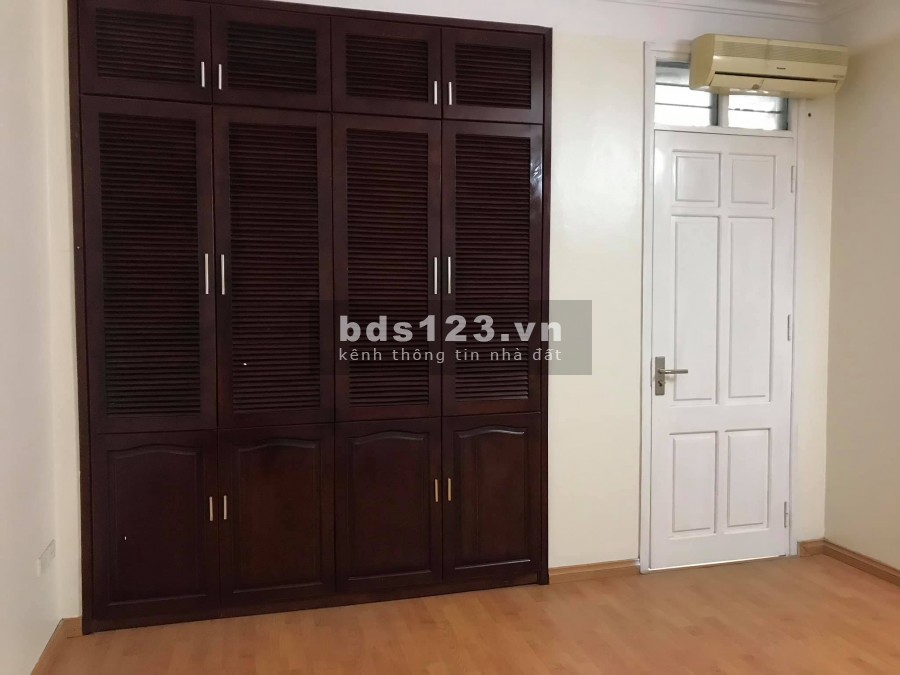 Bán Nhà Hoàng Hoa Thám 40m2 5 tầng mặt tiền 4 giá 4.3 tỷ