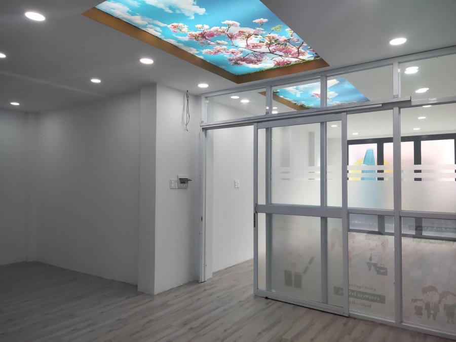 BÁN GẤP Gía Rẻ, Nhà Đẹp, Ở Ngay, Nở Hậu, Đã Hoàn Công, 81m2, 4 Tầng, Khu vực P 8 Q 11, Gía 10.2 Tỷ.