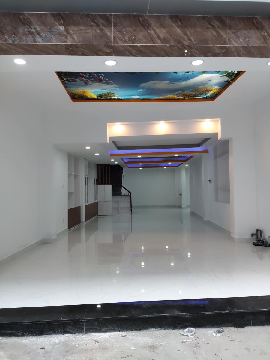 BÁN GẤP Gía Rẻ, Nhà Đẹp, Ở Ngay, Nở Hậu, Đã Hoàn Công, 81m2, 4 Tầng, Khu vực P 8 Q 11, Gía 10.2 Tỷ.