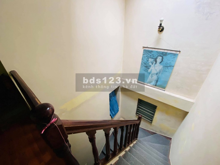 Nhà Đẹp – Giáp Hồ Đền Lừ, Nhà Nguyễn Đức Cảnh, 37m2, 4 Tầng, giá 3,3 tỷ.
