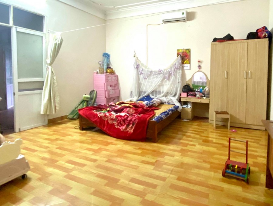 Cần Bán Gấp Nhà Đông Ngạc 3 Thoáng Ô TÔ _125M MT12M Gía 4.3 Tỷ