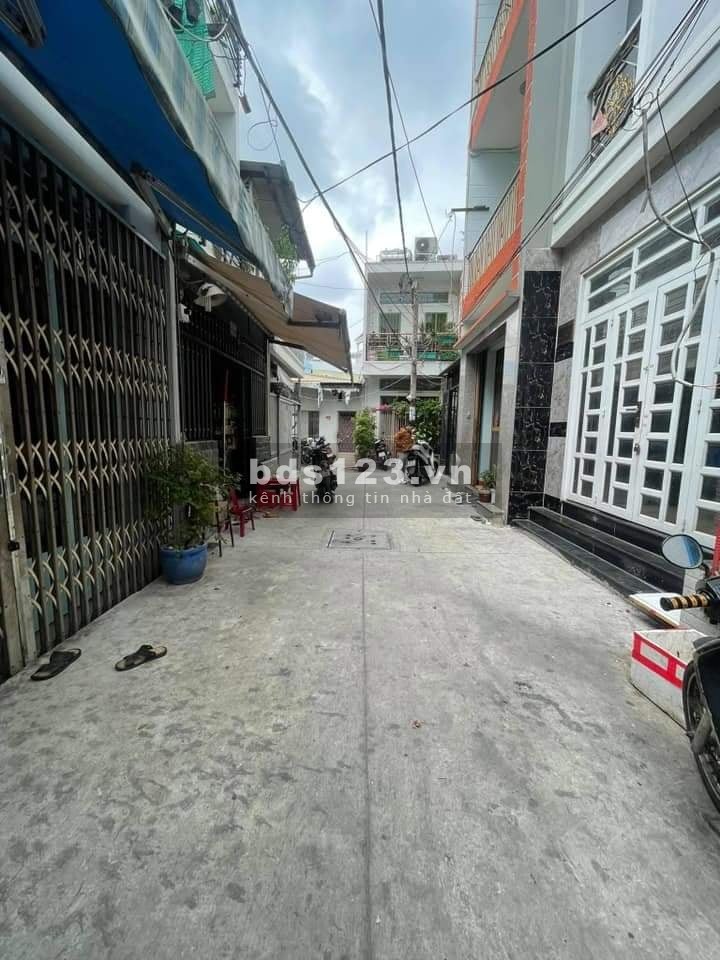 Cần bán gấp nhà Lạc Long Quân, Tân Bình giá 5.95 tỷ