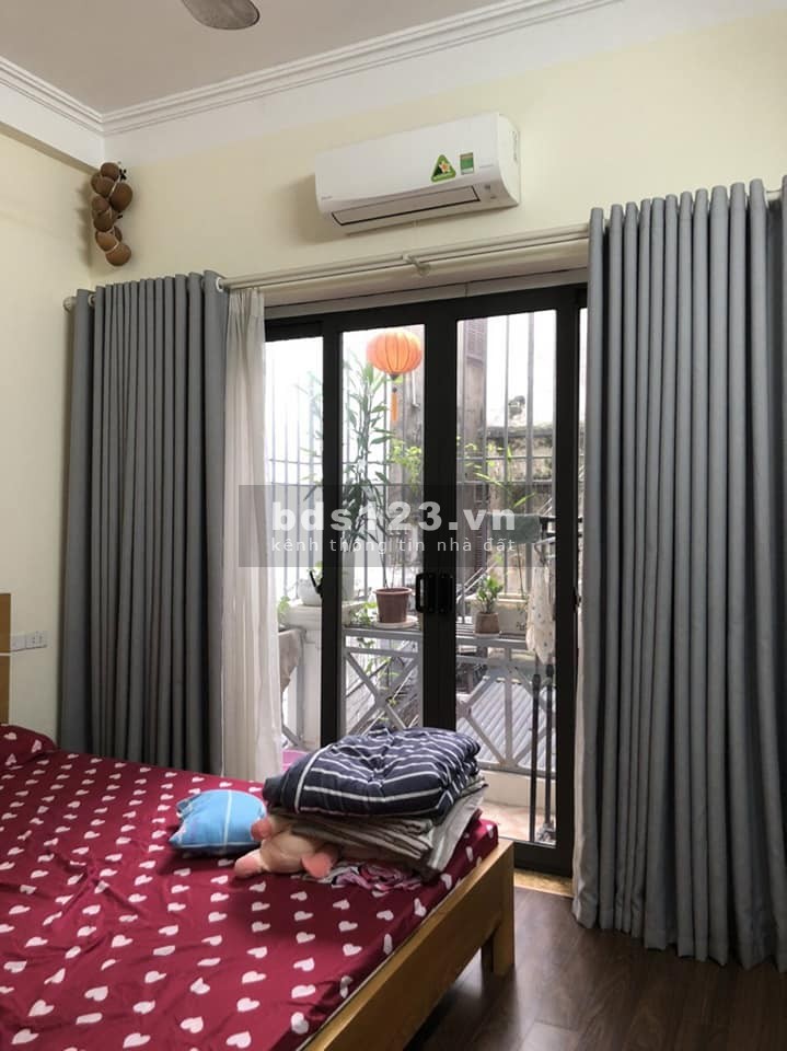 Bán Nhà Phố Đội Cấn 46m2 4 tầng 4 mặt tiền giá 4.3 tỷ