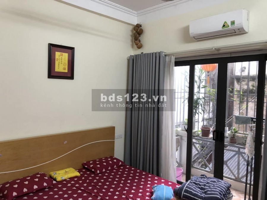 Bán Nhà Phố Đội Cấn 46m2 4 tầng 4 mặt tiền giá 4.3 tỷ