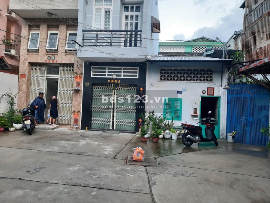 Bán Nhà Quận 5 hẽm xe hơi nhà C4 tiện xây mới – Gía 9.9 Tỷ