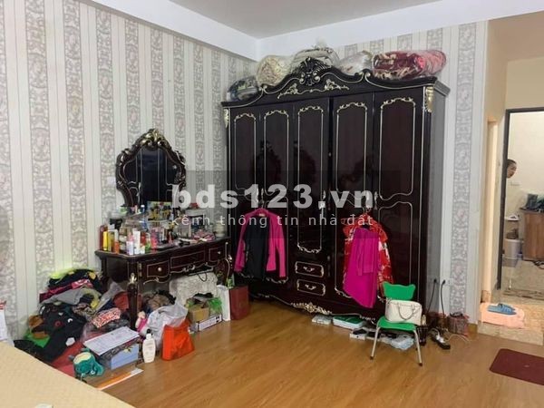 CHÍNH CHỦ BÁN GẤP NHÀ PHÂN LÔ NGUYỄN VĂN CỪ LONG BIÊN Ô TÔ VÀO NHÀ KINH DOANH GIÁ CHỈ 4TỶ