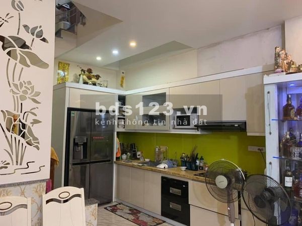 CHÍNH CHỦ BÁN GẤP NHÀ PHÂN LÔ NGUYỄN VĂN CỪ LONG BIÊN Ô TÔ VÀO NHÀ KINH DOANH GIÁ CHỈ 4TỶ