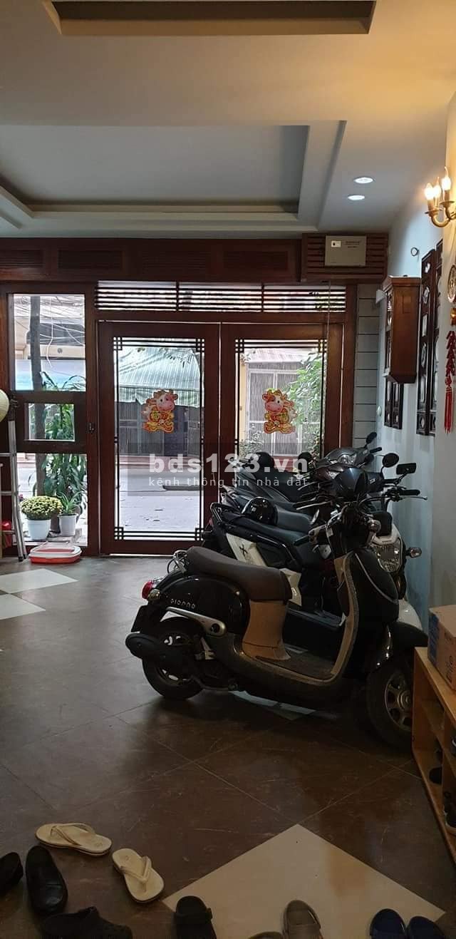 BÁN GẤP NHÀ XÃ ĐÀN PHÂN LÔ CAO CẤP VỈA HÈ 4M GARA KINH DOANH