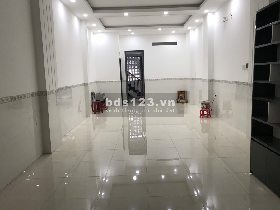 Chính chủ cho thuê MB kinh doanh 80m2 tại 312/70 Quang Trung P10 GVấp giá 18tr/th